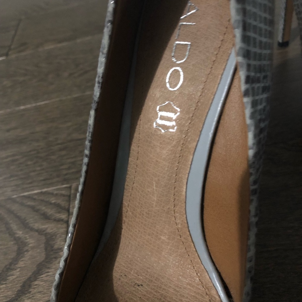 High Heels - Picture 5 of 6